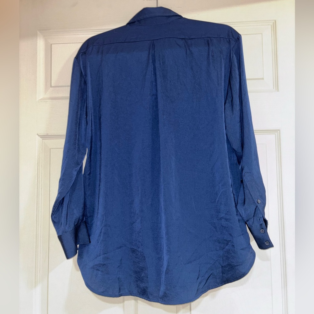 Women’s Banana Republic Blue Button Down Shirt - Picture 4 of 7